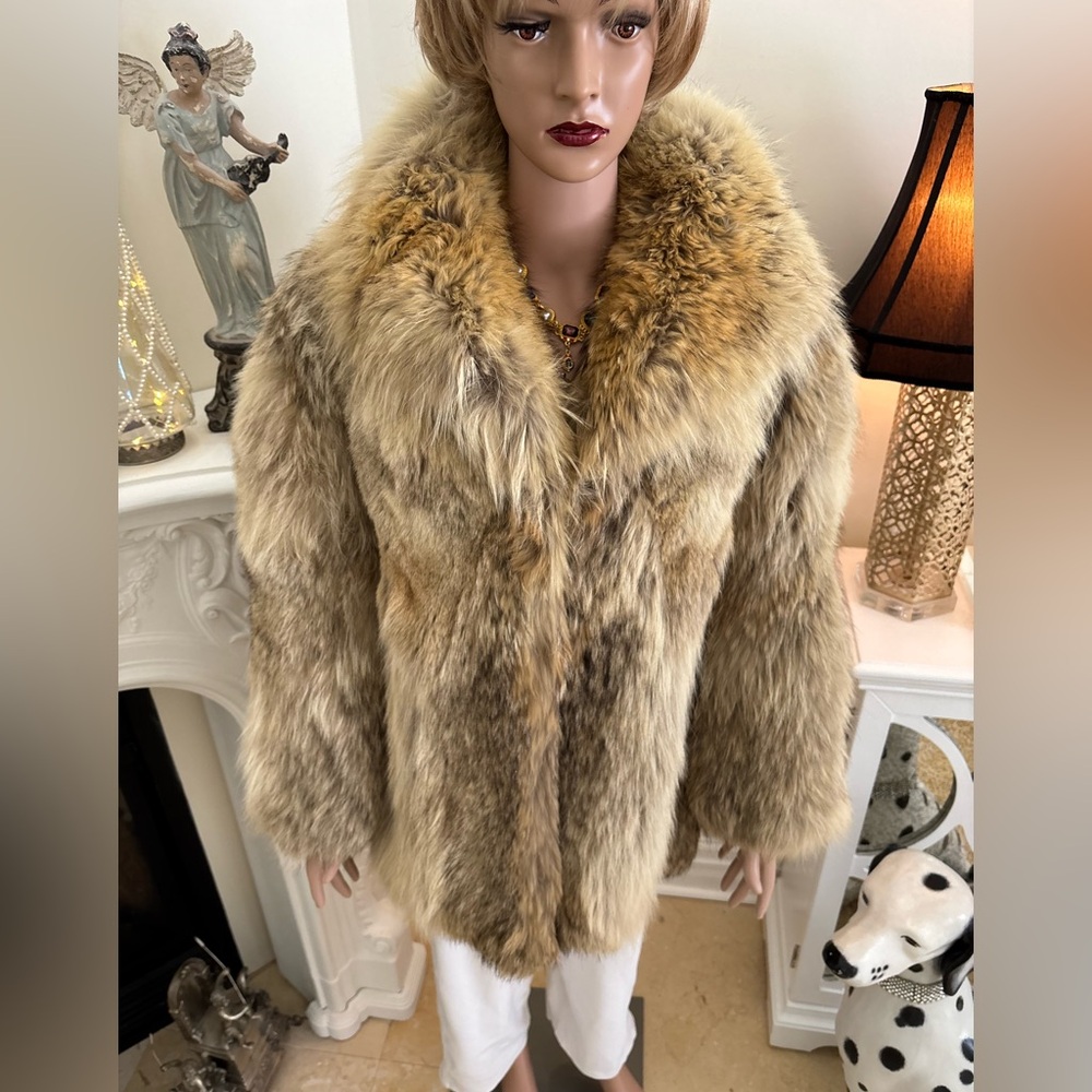Vintage Elegant Coyote Fur Jacket - Picture 7 of 16